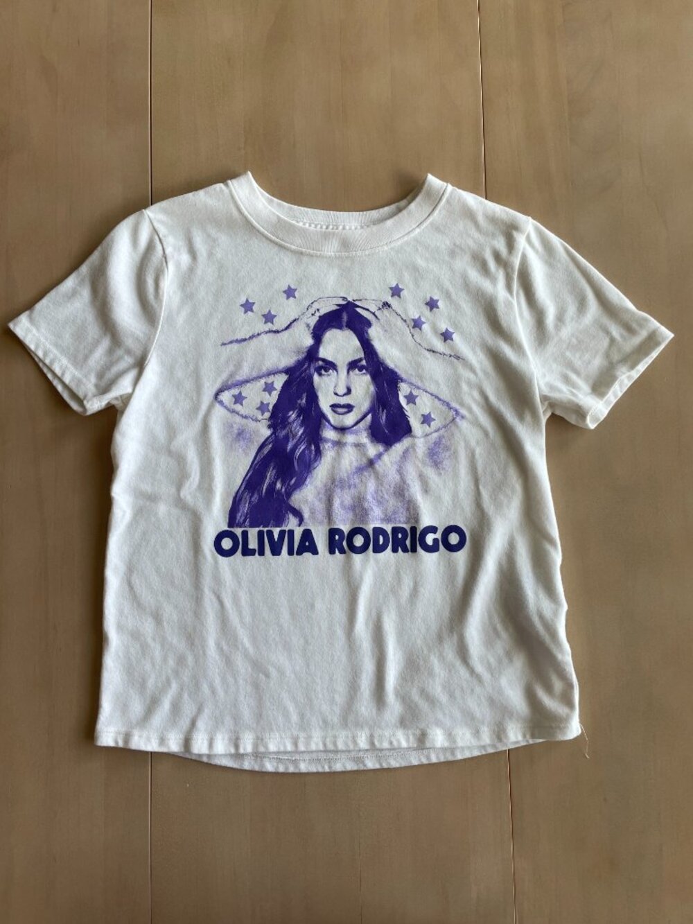 Entire Closet $5! Abercrombie Kids Olivia Rodrigo Graphic White Purple T-Shirt - Picture 2 of 7
